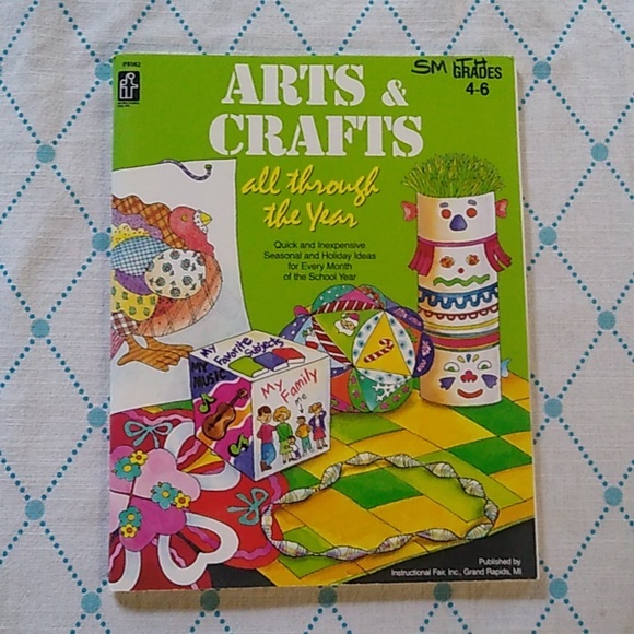 Arts Crafts All Through Year Monthly Holiday Seasonal School Homeschool Class - Picture 1 of 14